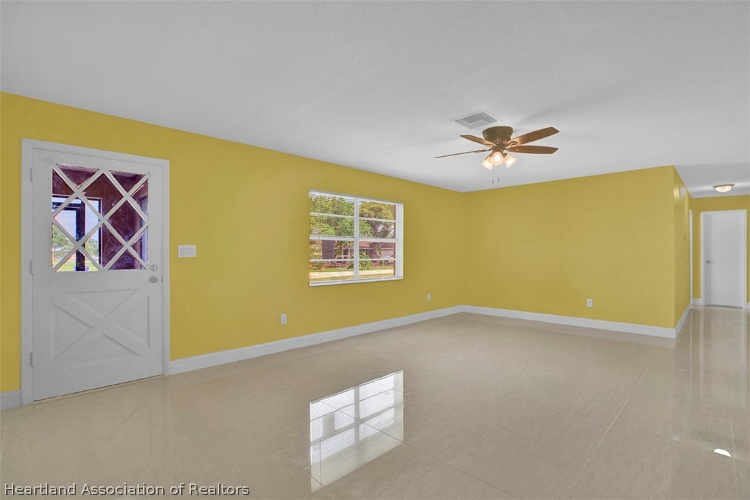 1203 Forest Road Sebring, FL 33872 - Photo 5 of 36 Gallery Image 5