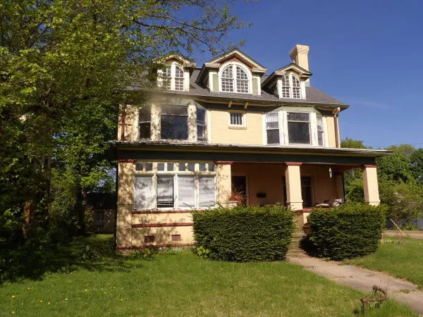 $270,000 | 31 Orchard Place, Battle Creek, MI 49017