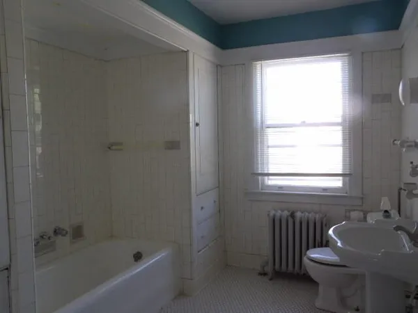 $270,000 | 31 Orchard Place, Battle Creek, MI 49017