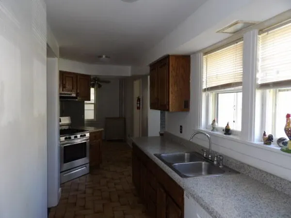 $270,000 | 31 Orchard Place, Battle Creek, MI 49017