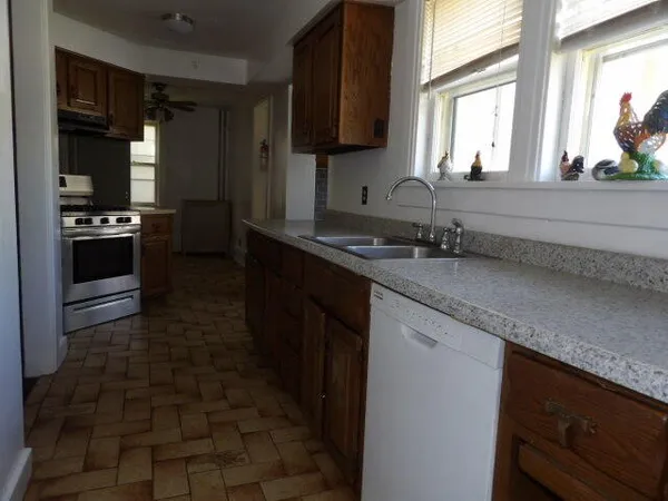 $270,000 | 31 Orchard Place, Battle Creek, MI 49017