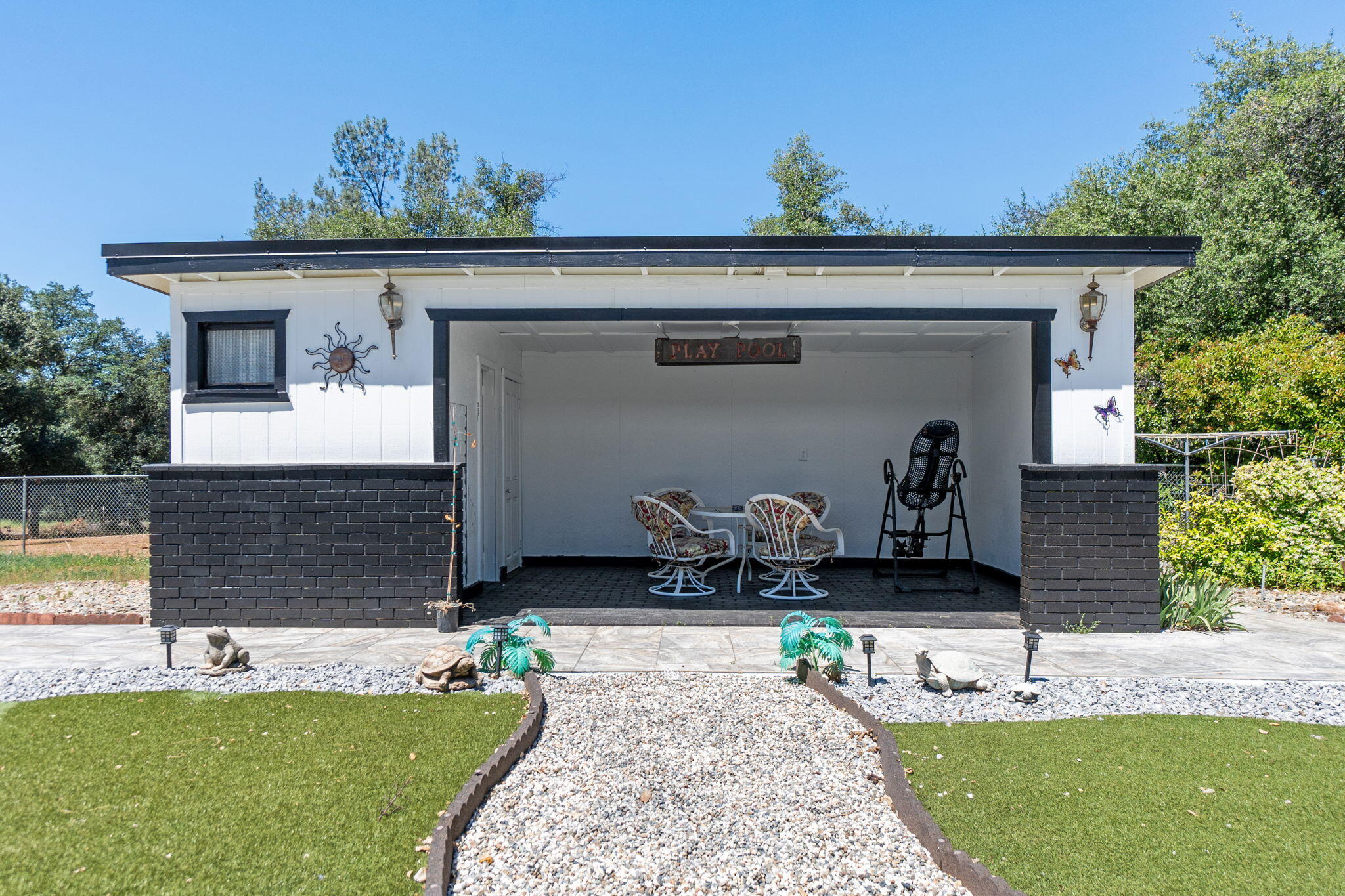 10390 October Lane Redding, CA 96003 - Photo 42 of 94 Out building