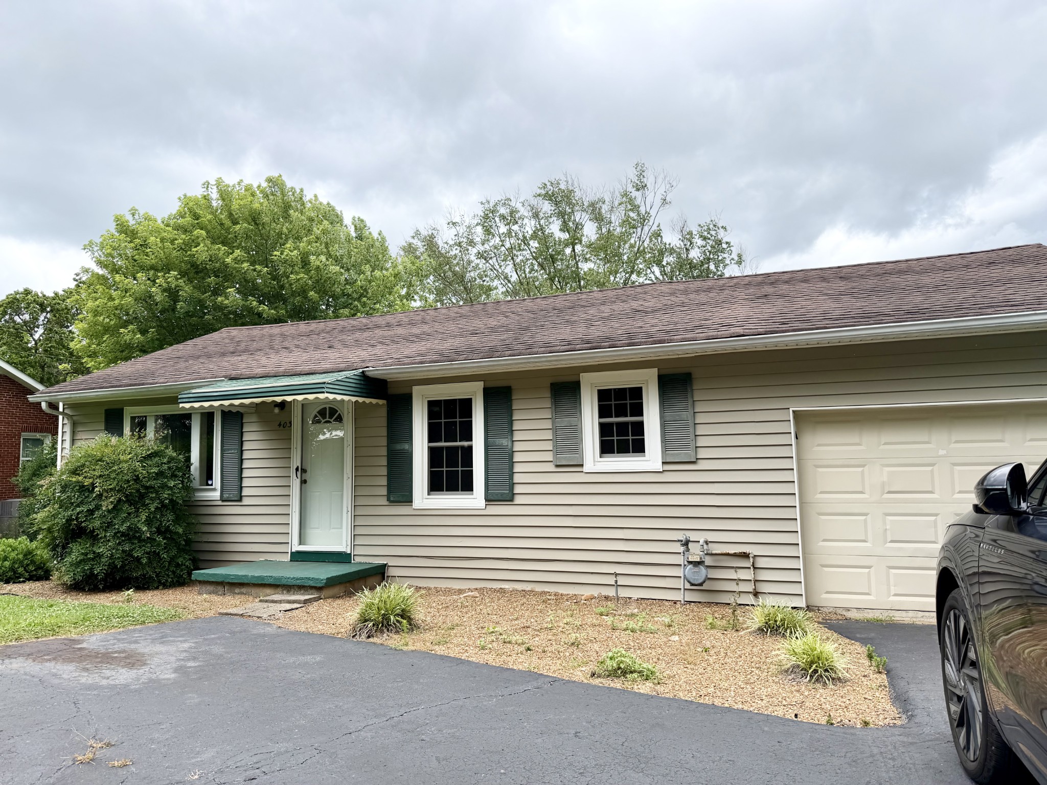 403 Old Morrison Road McMinnville, TN 37110 - Photo 2 of 21