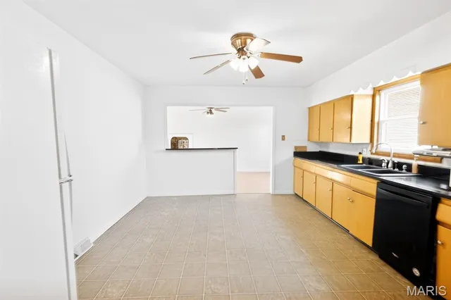 $125,900 | 205 East 2nd N Street, Mount Olive, IL 62069