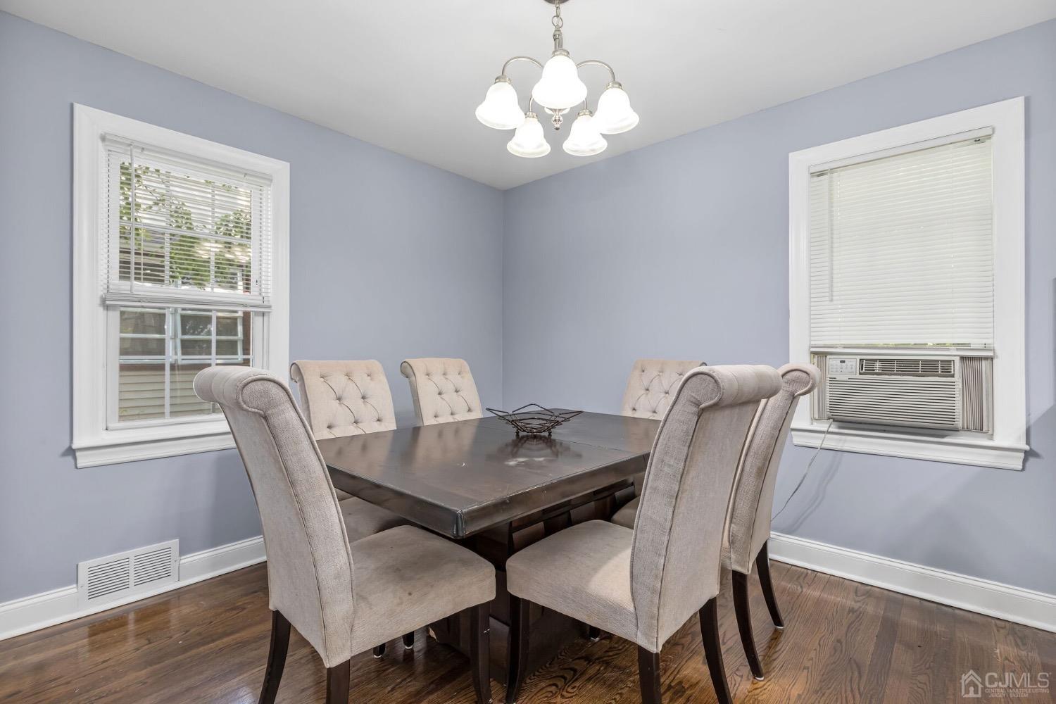 261 New Market Road Dunellen, NJ 08812 - Photo 11 of 27