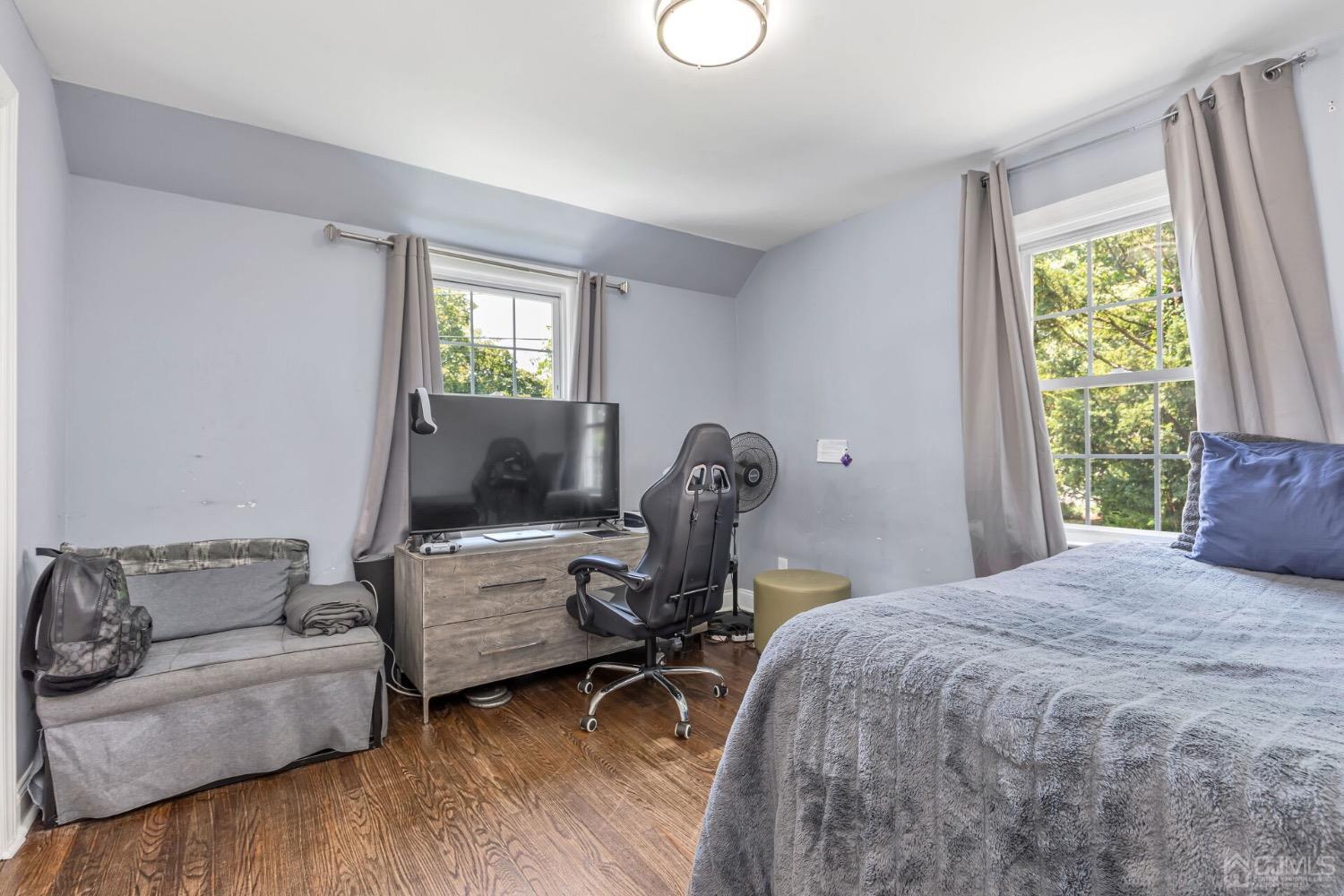 261 New Market Road Dunellen, NJ 08812 - Photo 13 of 27