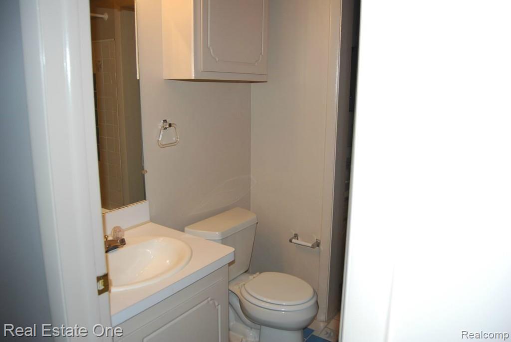 774 Oak Brook Ridge Drive, Unit 161 Rochester, MI 48307 - Photo 13 of 16 DSC_0958.jpg