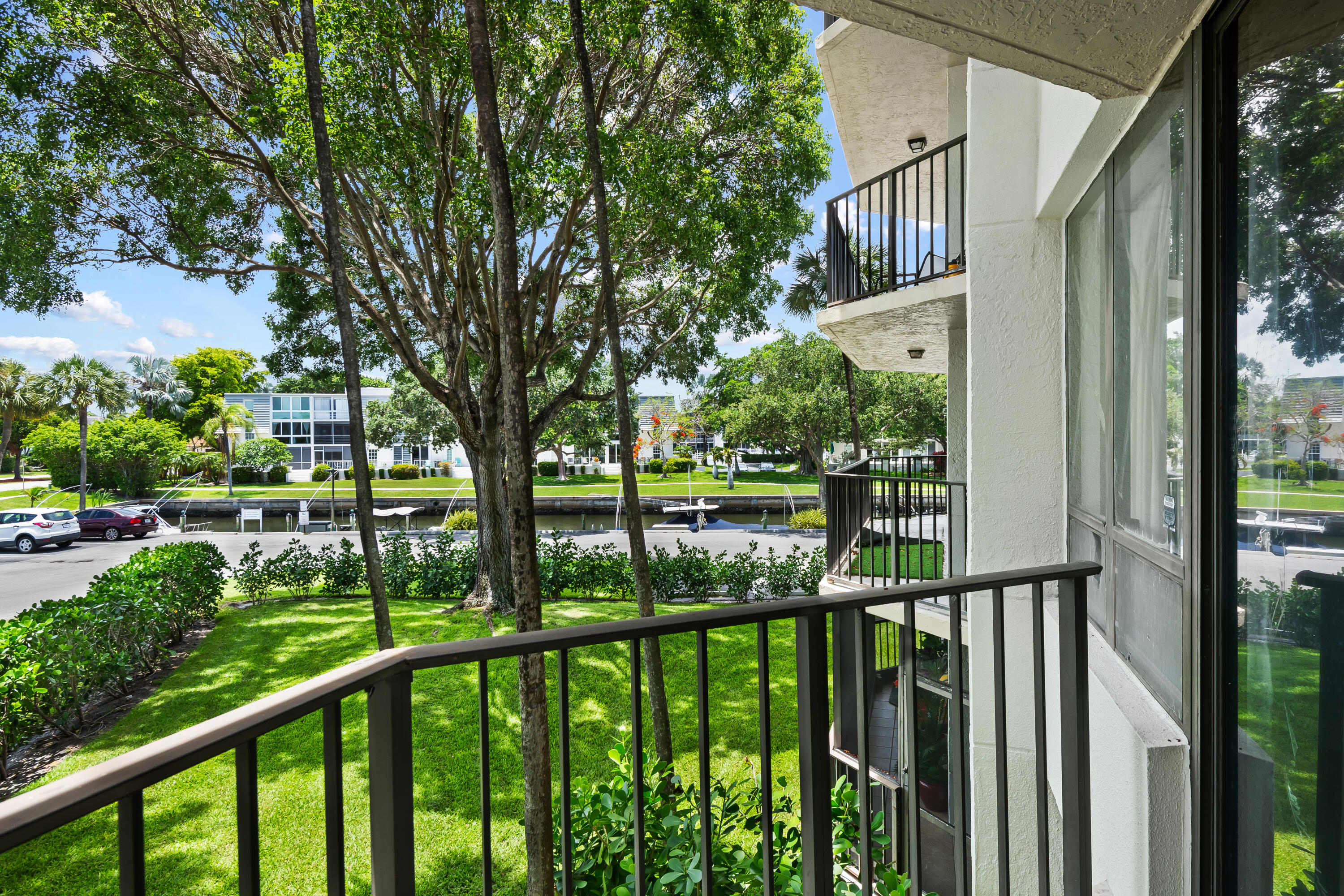 799 Jeffery Street, Unit 201 Boca Raton, FL 33487 - Photo 9 of 36 DSC_3725