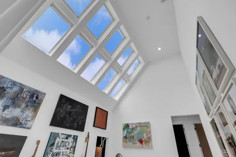 $1,000,000 | 715 28th Avenue North, Nashville, TN 37208