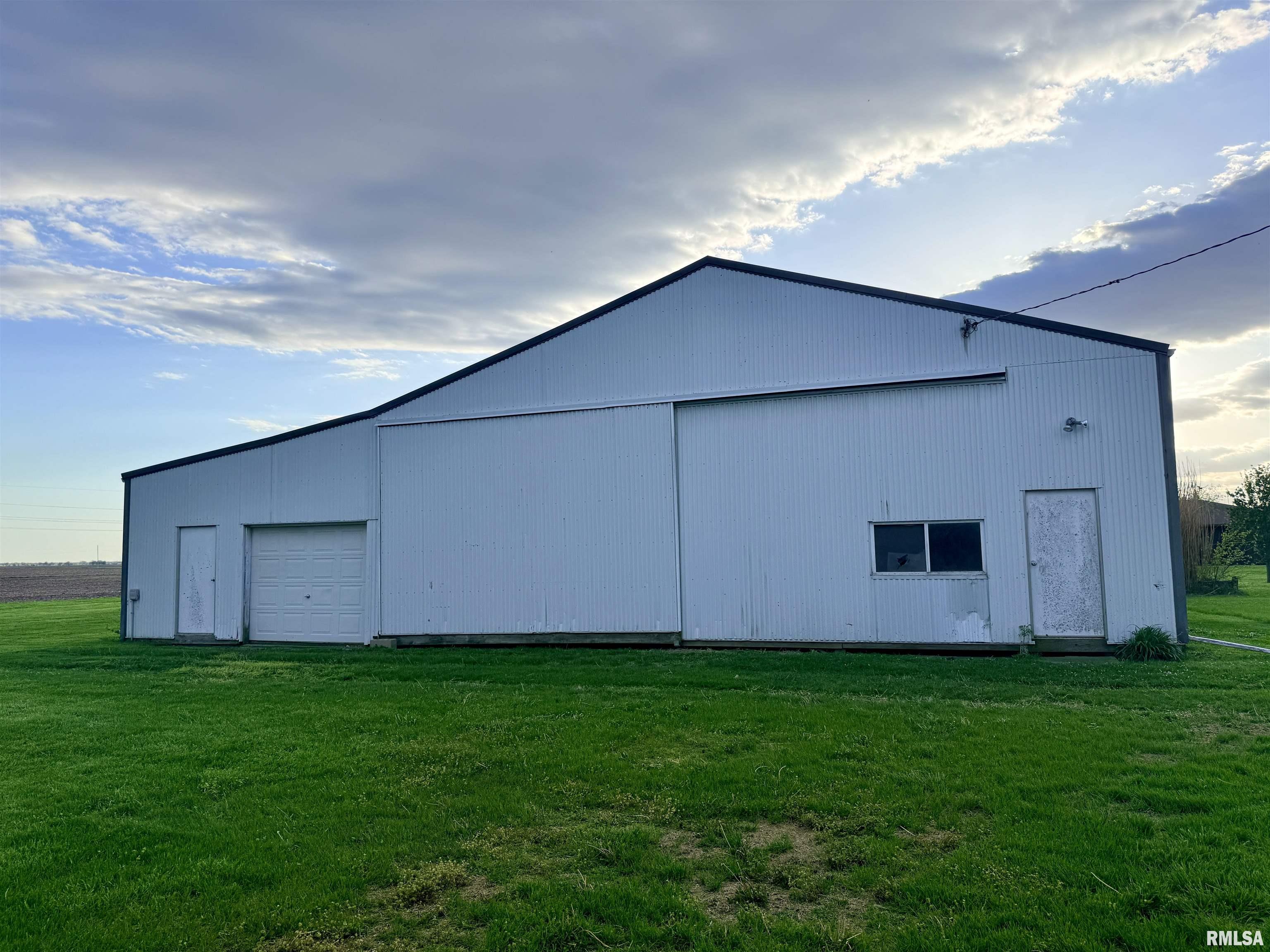 410 West Maple Street Timewell, IL 62375 - Photo 4 of 31