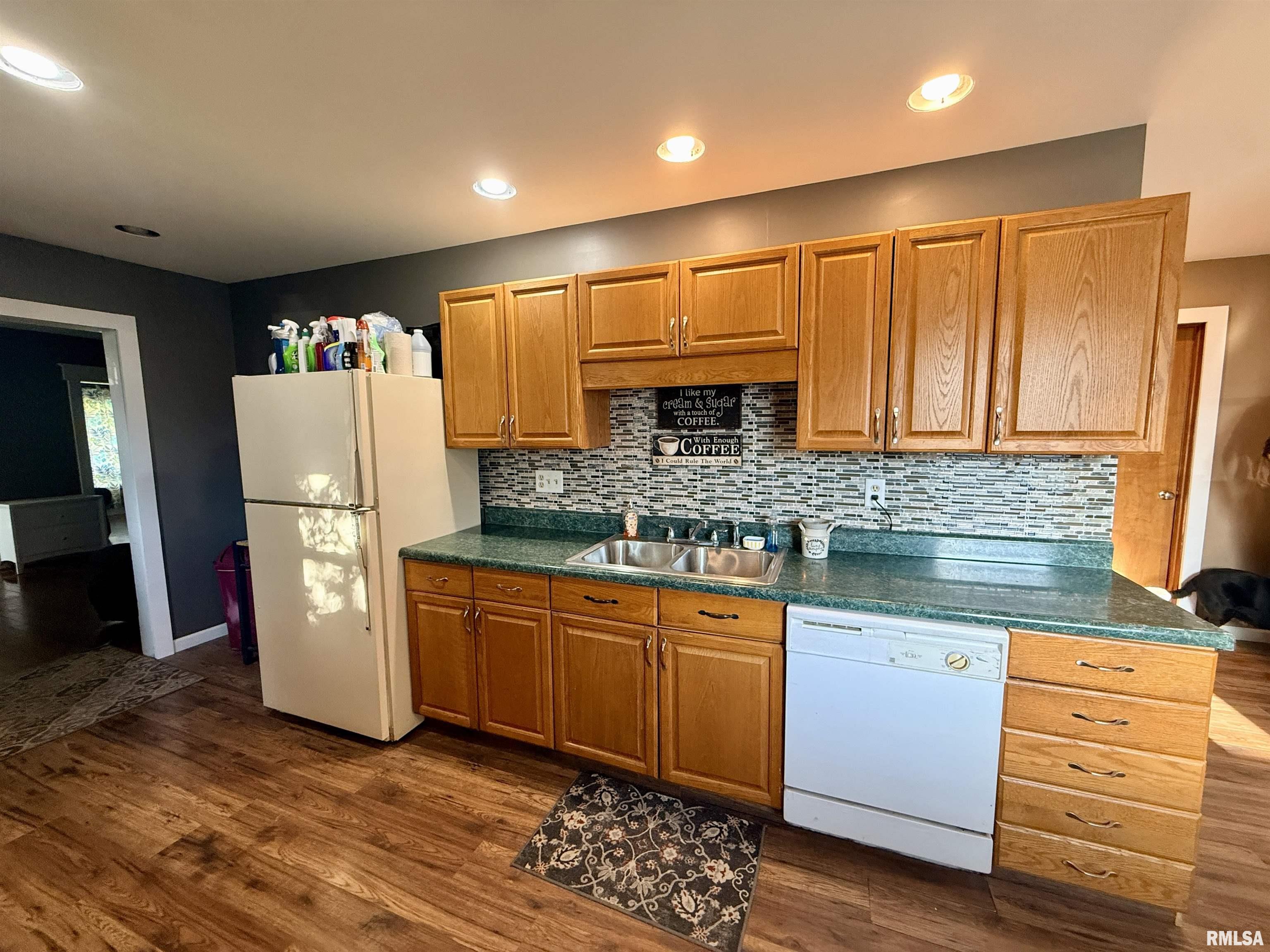 410 West Maple Street Timewell, IL 62375 - Photo 9 of 31