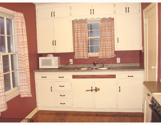 19691 Ruth Avenue South Bend, IN 46614 - Photo 3 of 8 Gallery Image 3