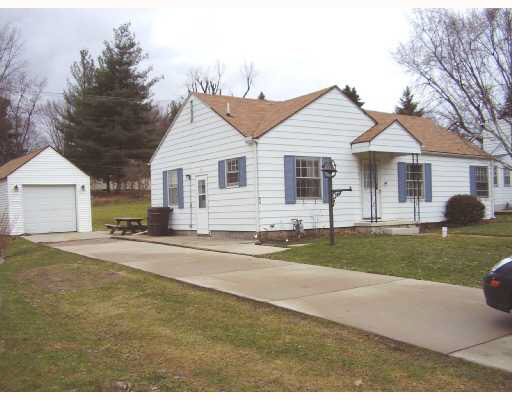 19691 Ruth Avenue South Bend, IN 46614 - Photo 7 of 8 Gallery Image 7