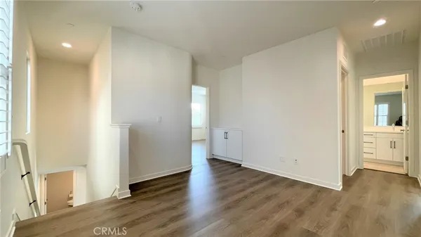 $4,400 | 155 Excursion, Irvine, CA 92618