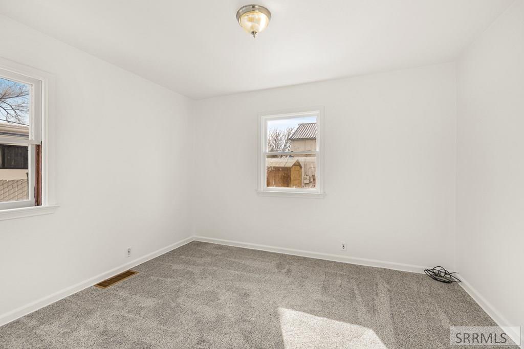 1115 East Wyeth Street Pocatello, ID 83201 - Photo 14 of 32 Bedroom 1