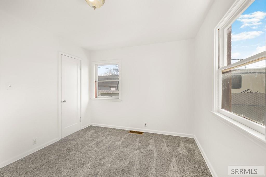 1115 East Wyeth Street Pocatello, ID 83201 - Photo 15 of 32 Bedroom 1
