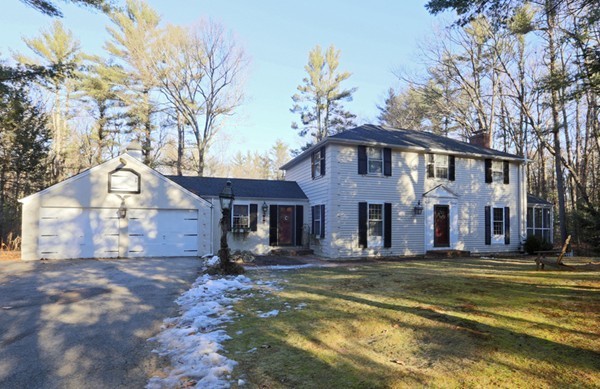 29 Towne Road Boxford, MA 01921 - Photo 1 of 16