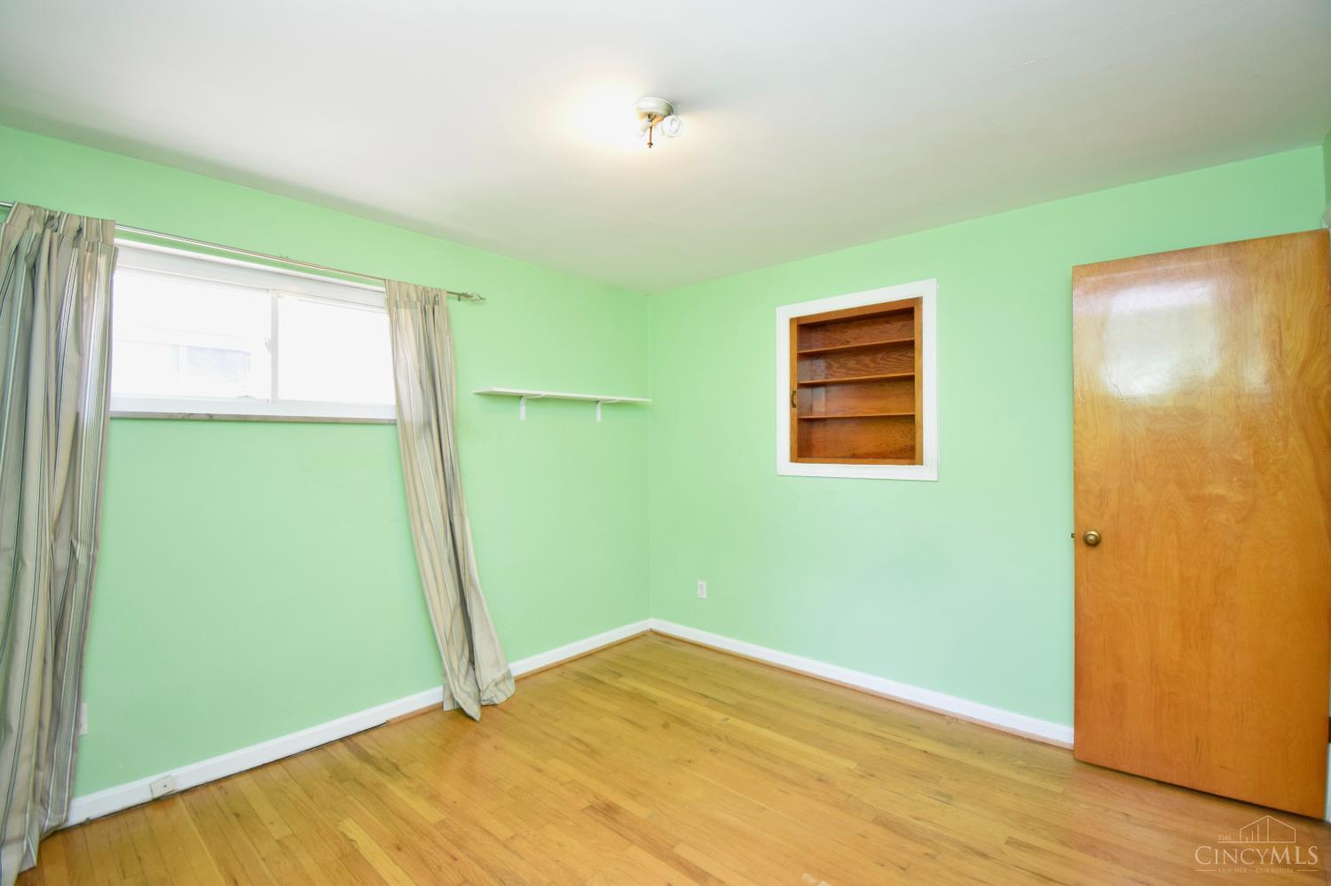 569 Rentz Place Cincinnati, OH 45238 - Photo 18 of 38