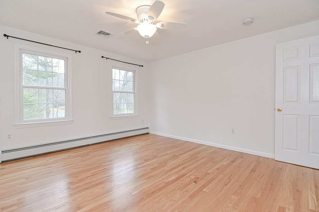 173 East Street Upton, MA 01568 - Photo 23 of 32