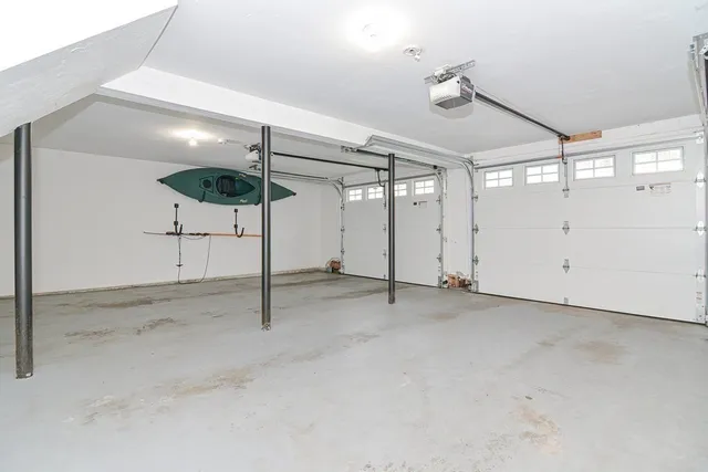 $4,500 | 173 East Street, Upton, MA 01568