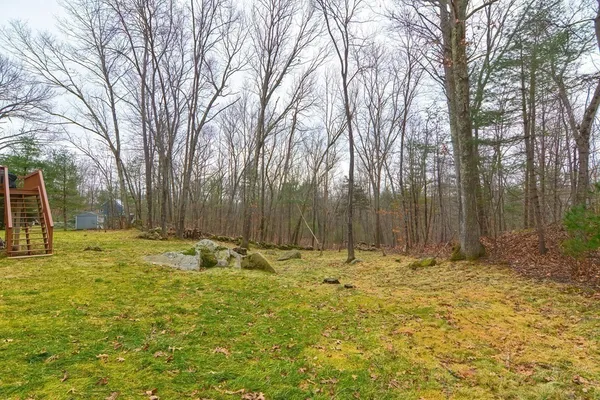 $4,500 | 173 East Street, Upton, MA 01568