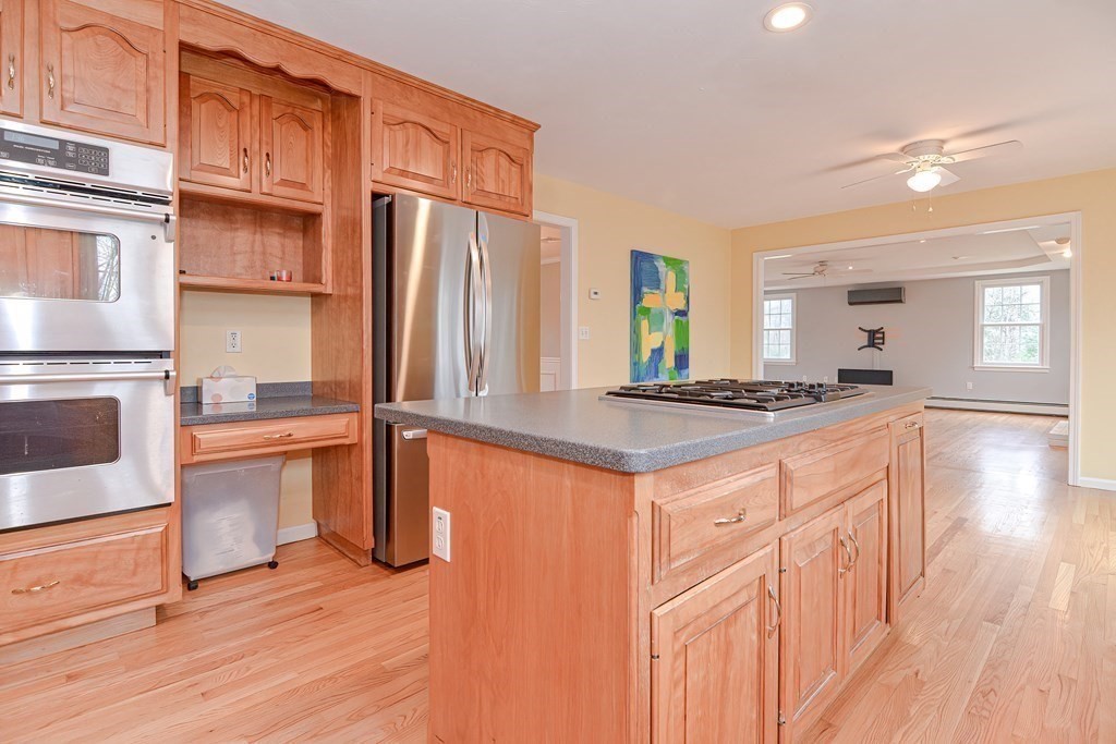 173 East Street Upton, MA 01568 - Photo 4 of 32