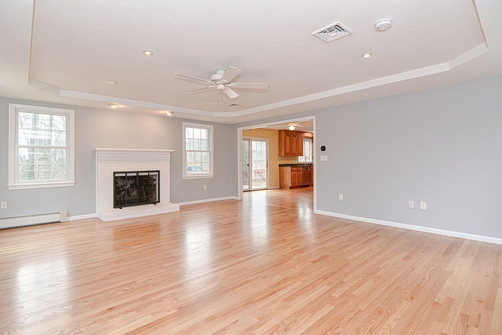 173 East Street Upton, MA 01568 - Photo 8 of 32