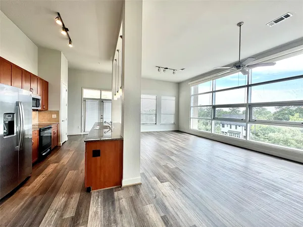 $1,966 | 3333 Weslayan Street, Unit 1467, Houston, TX 77027