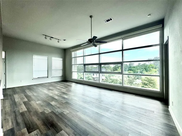 $1,966 | 3333 Weslayan Street, Unit 1467, Houston, TX 77027