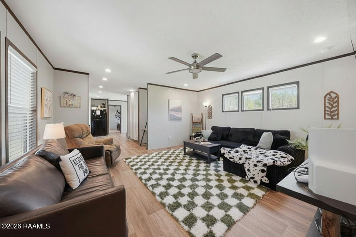 154 Bearb Road Sunset, LA 70584 - Photo 2 of 22 LivingRoom154Bearb