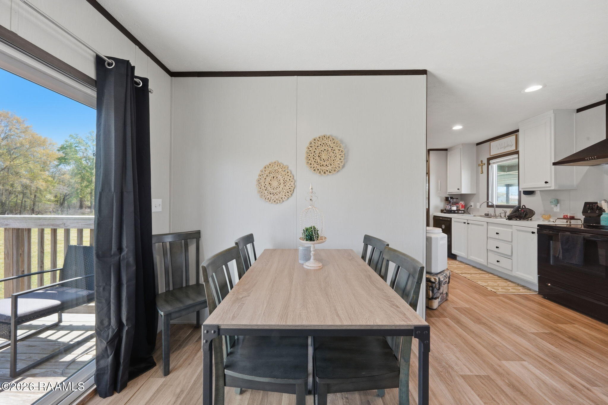 154 Bearb Road Sunset, LA 70584 - Photo 6 of 22 DiningArea