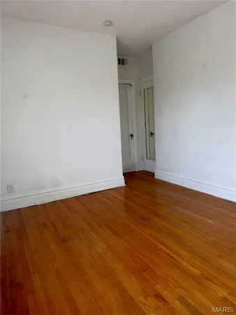 $1,595 | 7355 Lindell Boulevard, Unit 302, University City, MO 63130