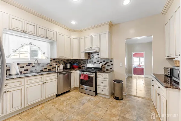 $749,000 | 150 West 5th Avenue, Roselle, NJ 07203