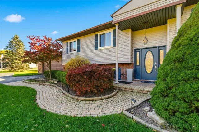 $369,000 | 2932 Bogue Creek, Howell, MI 48855