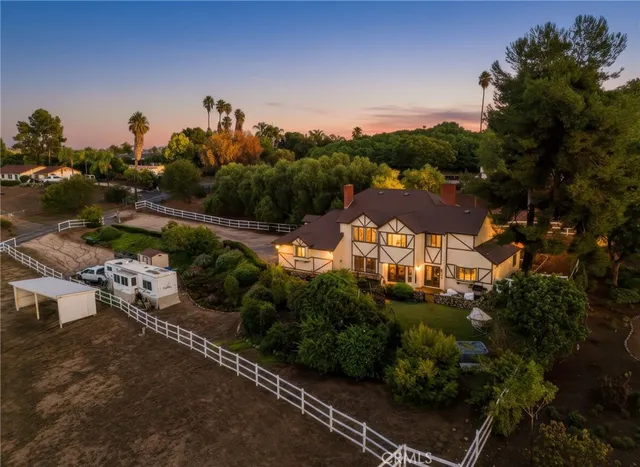 $1,165,000 | 2607 Alta Vista Drive, Fallbrook, CA 92028