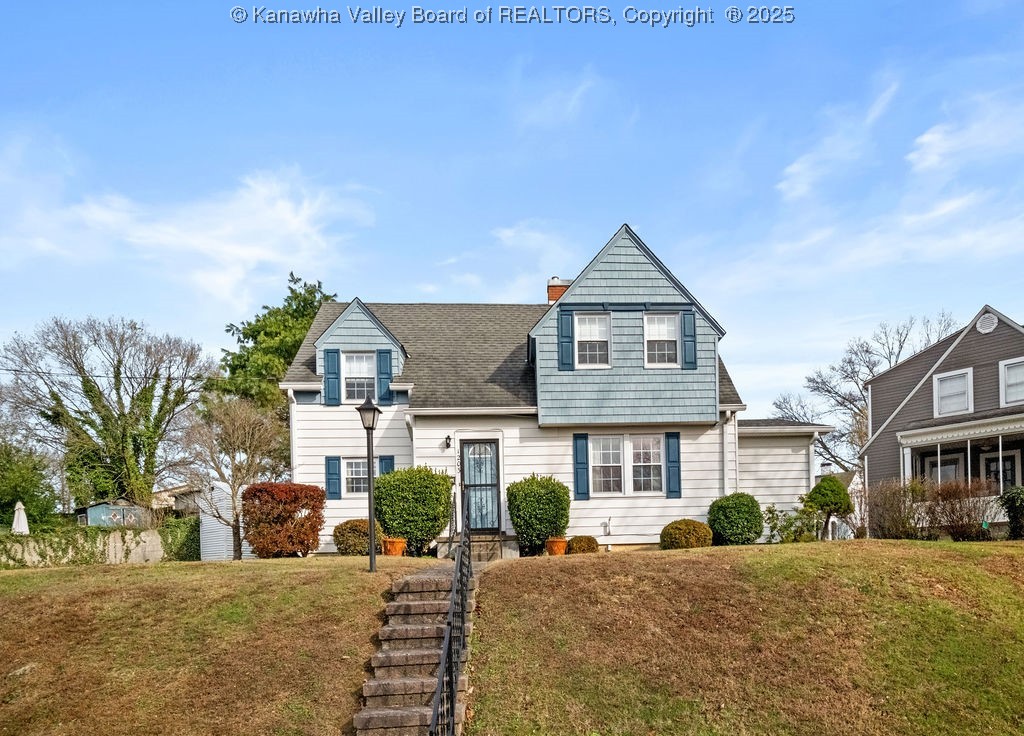 1203 Oakmont Road Charleston, WV 25314 - Photo 1 of 40 Gallery Image 1