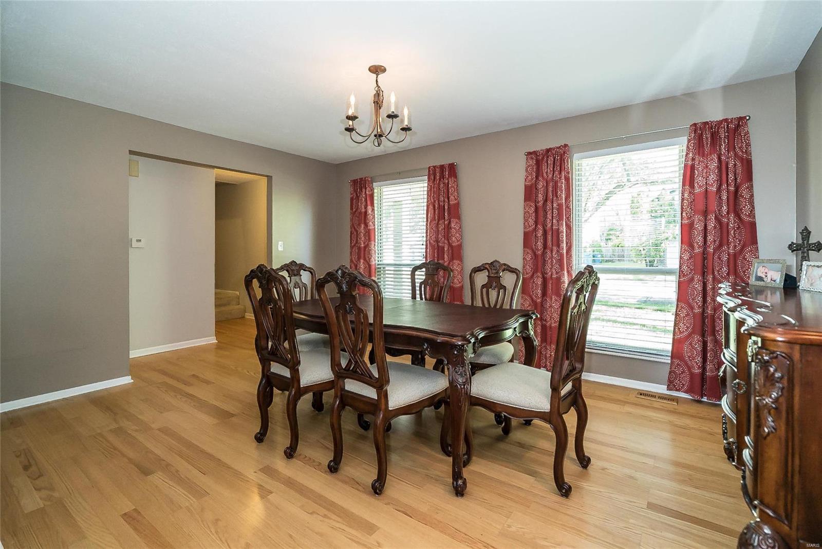 412 Talbert Court Ballwin, MO 63021 - Photo 3 of 36 Gallery Image 3