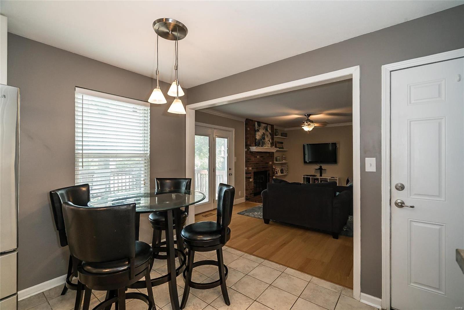 412 Talbert Court Ballwin, MO 63021 - Photo 8 of 36 Gallery Image 8