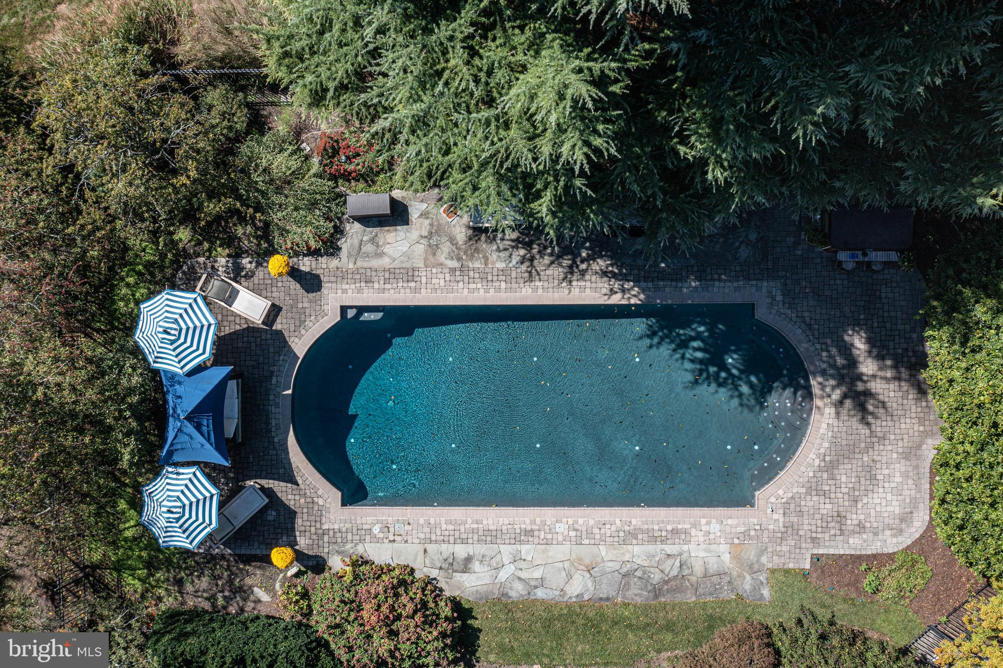 928 Taylorsville Road Washington Crossing, PA 18977 - Photo 102 of 106 an aerial view of a house with garden space and sitting area