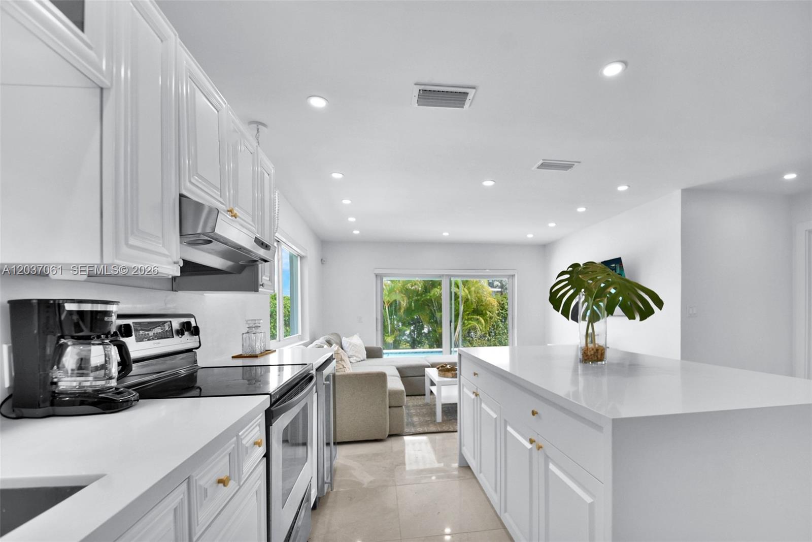 2195 Southwest 25th Terrace Miami, FL 33133 - Photo 50 of 86
