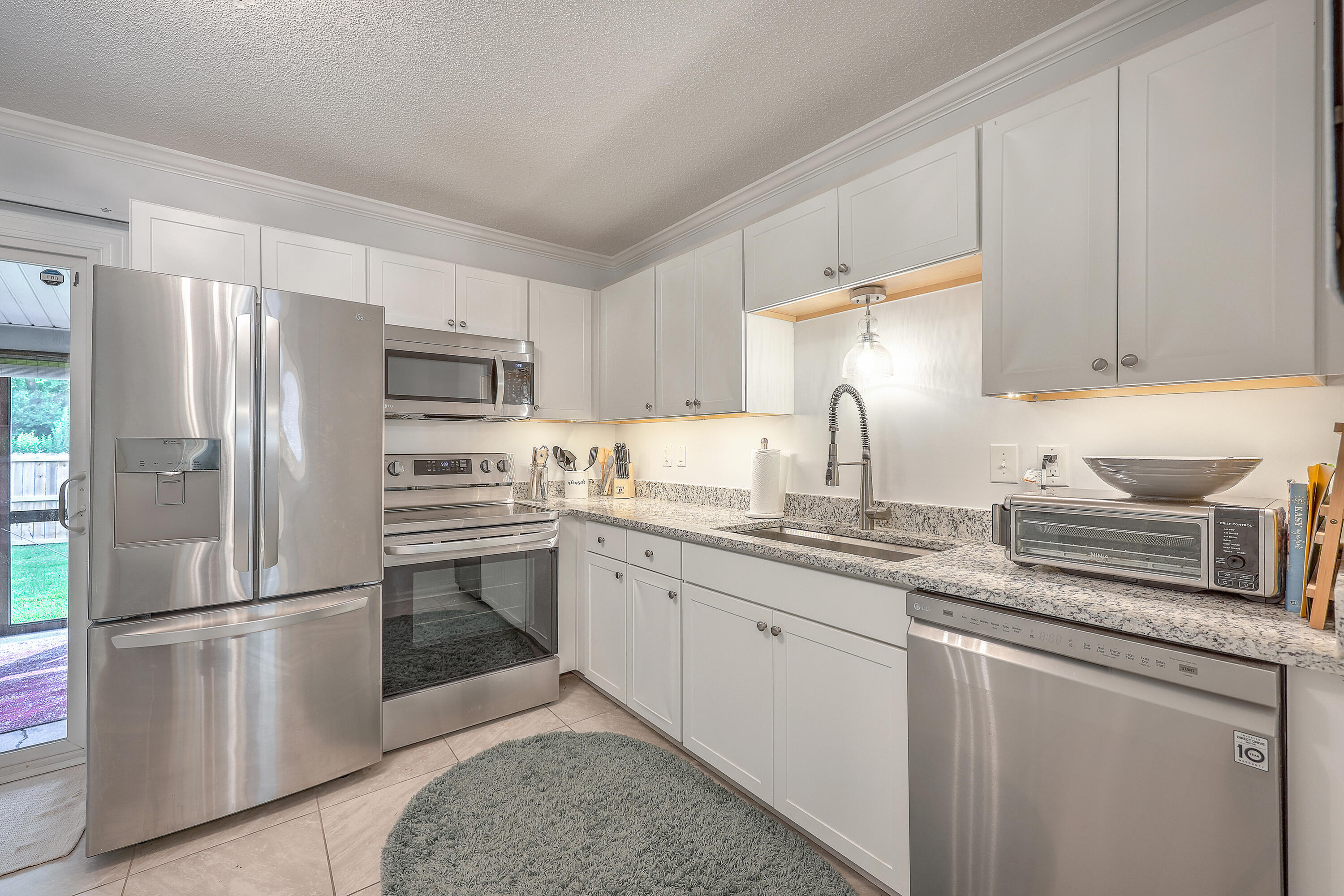 1836 Mepkin Road, Unit D9 Charleston, SC 29407 - Photo 8 of 23 ZYN_8166_67_68_69_70_71_72