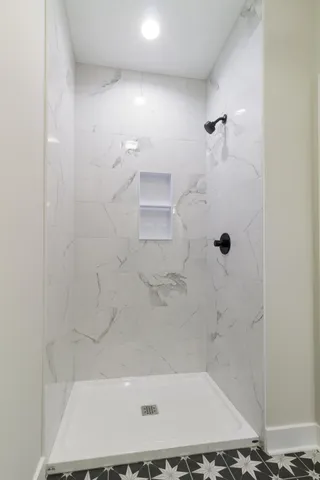 $1,399,999 | 3350 Siena Drive, Valparaiso, IN 46385