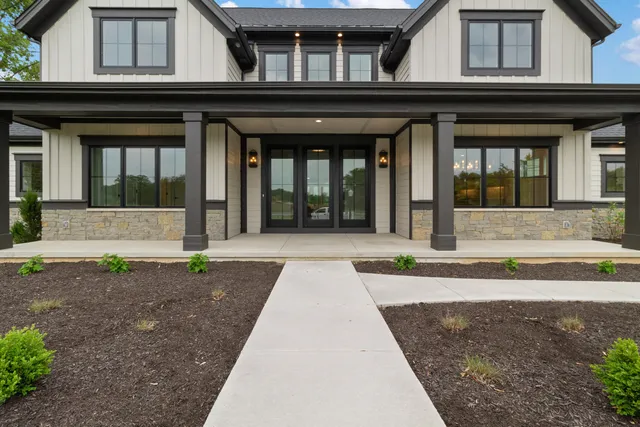 $1,399,999 | 3350 Siena Drive, Valparaiso, IN 46385
