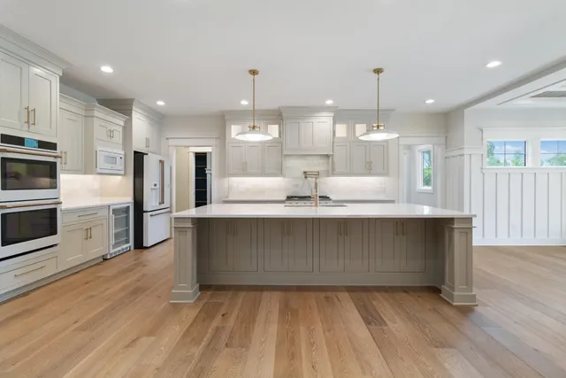 $1,399,999 | 3350 Siena Drive, Valparaiso, IN 46385