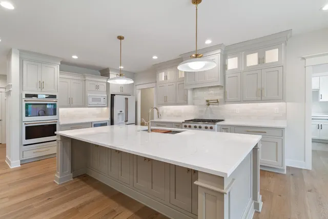 $1,399,999 | 3350 Siena Drive, Valparaiso, IN 46385