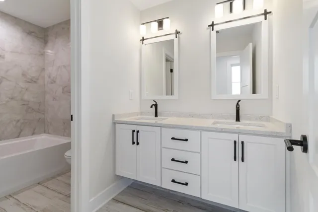 $1,399,999 | 3350 Siena Drive, Valparaiso, IN 46385