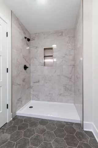 $1,399,999 | 3350 Siena Drive, Valparaiso, IN 46385