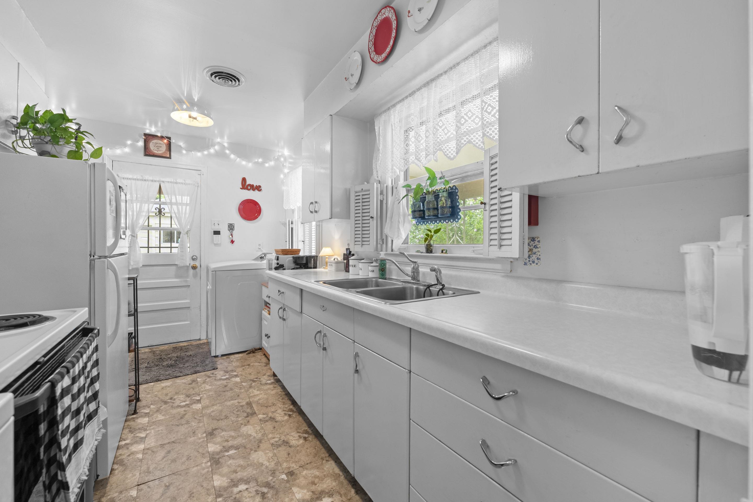 1563 Marcia Road Memphis, TN 38117 - Photo 8 of 21 Gallery Image 8
