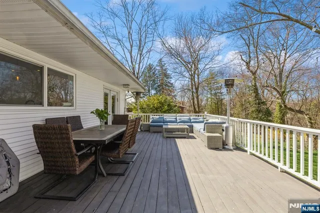 $1,599,000 | 37 New Street, Cresskill, NJ 07626