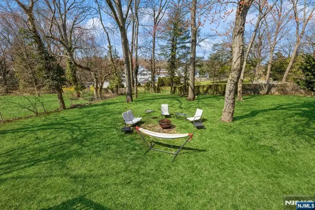 $1,599,000 | 37 New Street, Cresskill, NJ 07626